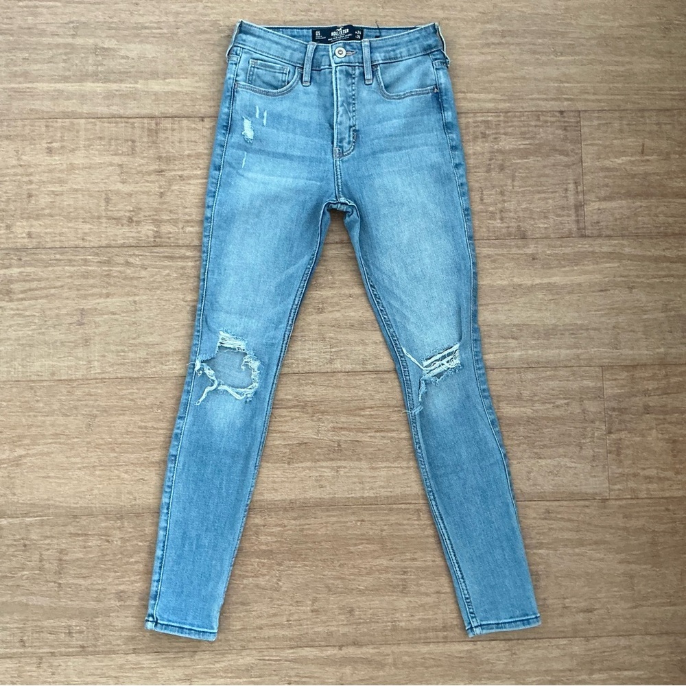 Hollister Ultra High Rise Super Skinny Jeans Size 0S w24 L26 Distressed